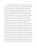 Conhecimentos historicamente produzidos. Se a compreensão de mediação permanece vinculada apenas à apoio ou ajuda do professor sem ser explicitada a direção dessa ajuda e qual o objeto central dessa interação, pode-se considerar que quando o aluno